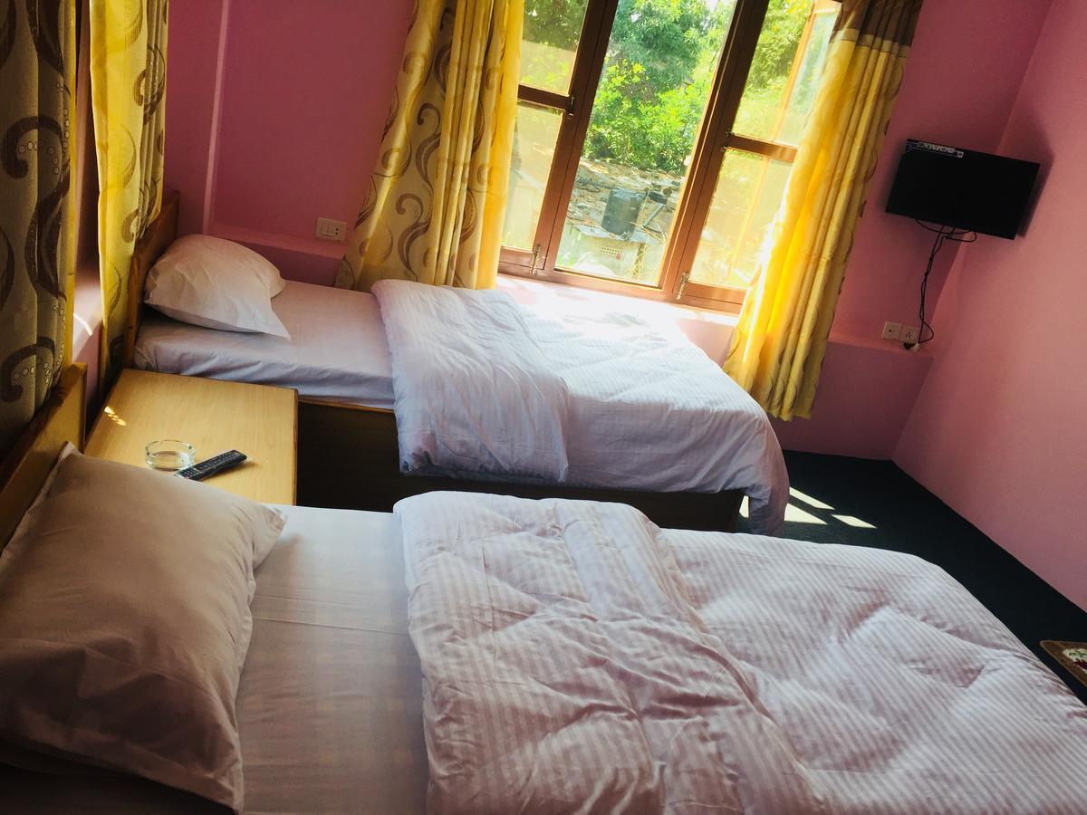 Obey Guest House Покхара Екстер'єр фото