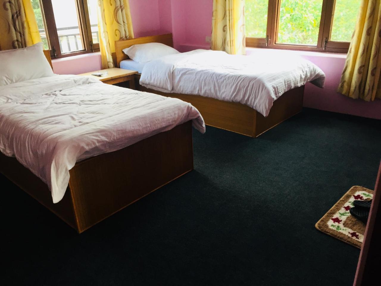 Obey Guest House Покхара Екстер'єр фото