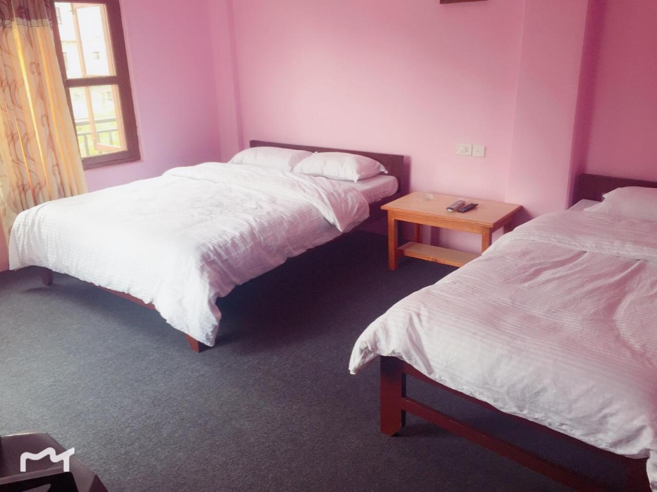 Obey Guest House Покхара Екстер'єр фото